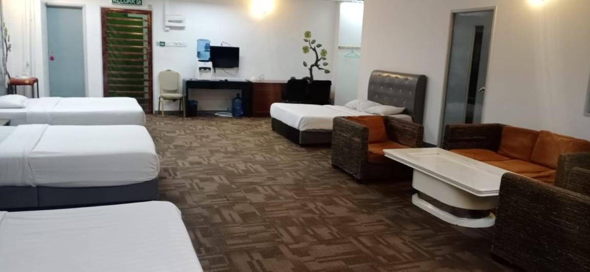 Golden Leaf Hotel Danga Bay Джохор-Бару Экстерьер фото